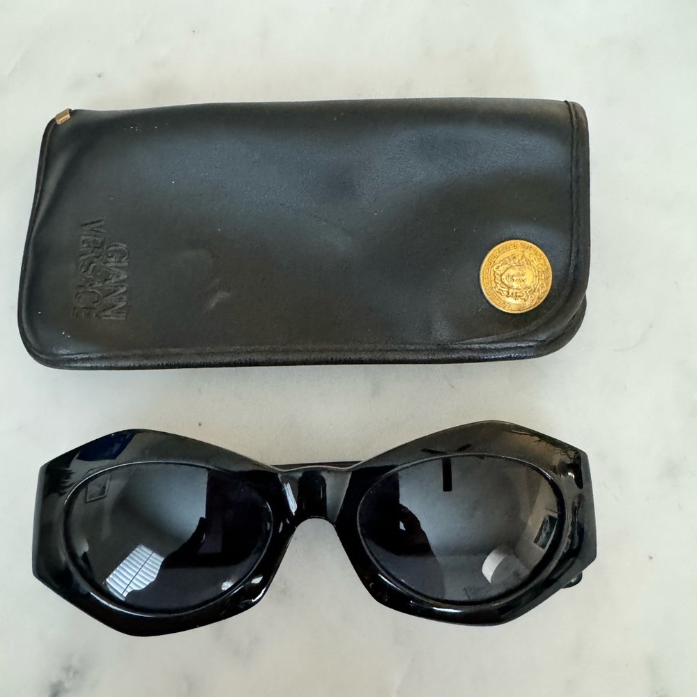 VINTAGE VERSACE Medusa sunglasses